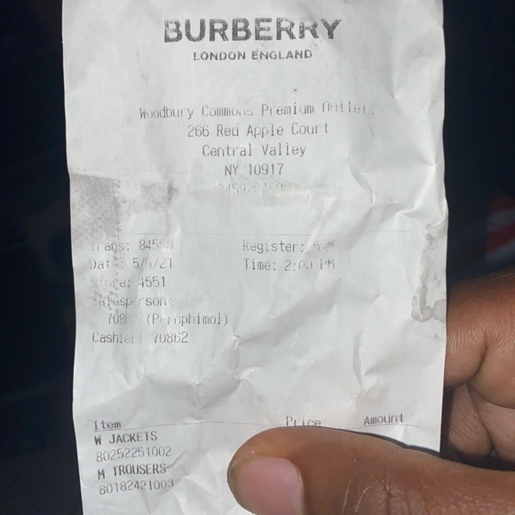 Burberry shandwick leather flight jacket. - Picture 13 of 13